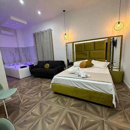 San Ferdinando Suite Room Νάπολη Εξωτερικό φωτογραφία