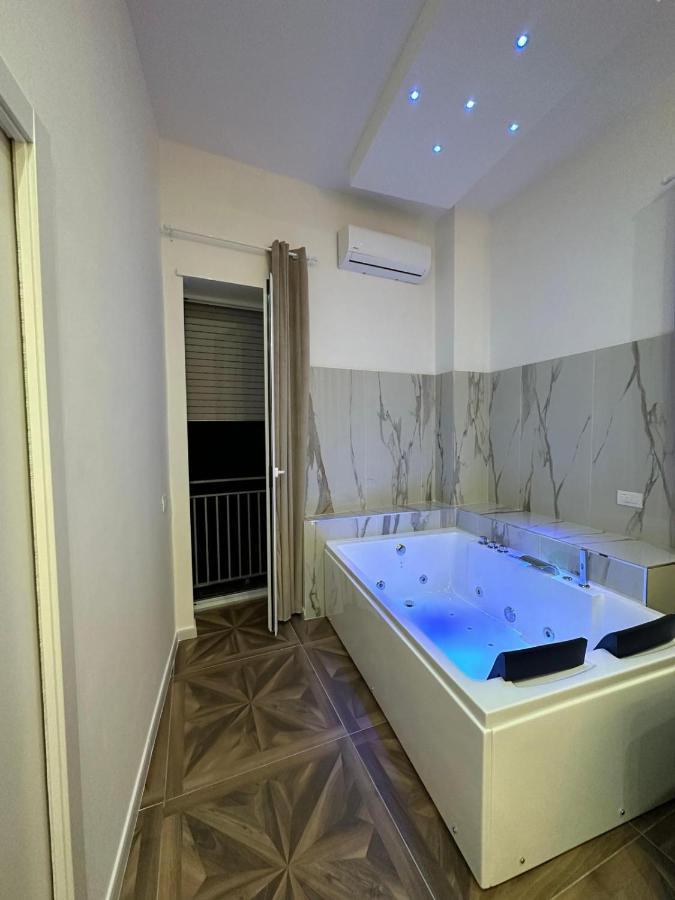 San Ferdinando Suite Room Νάπολη Εξωτερικό φωτογραφία