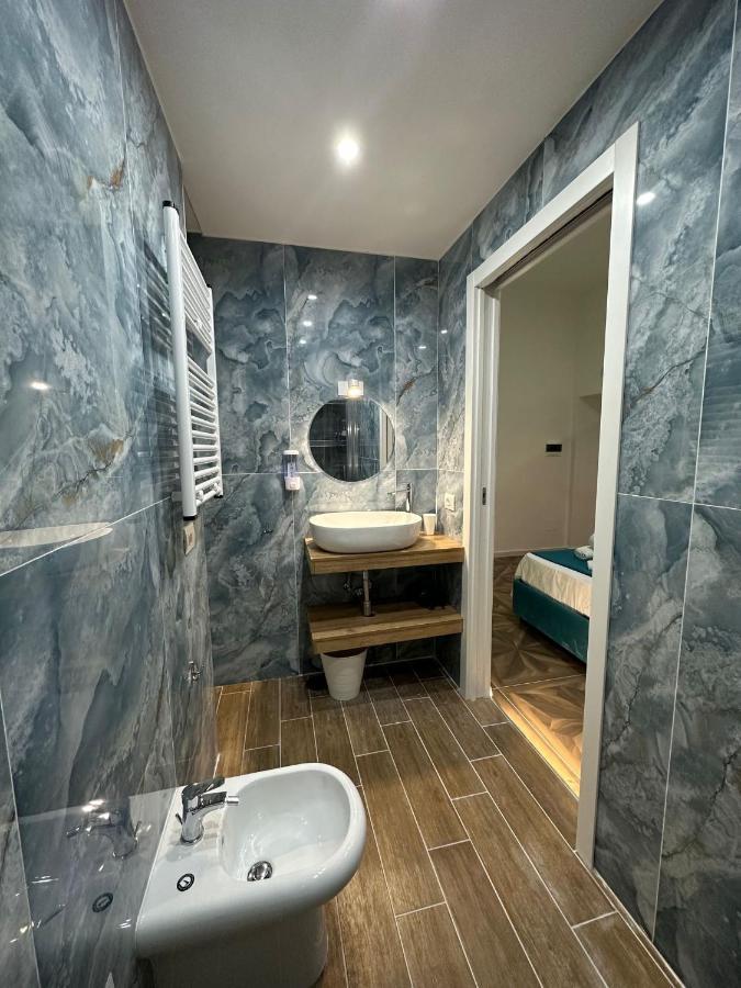 San Ferdinando Suite Room Νάπολη Εξωτερικό φωτογραφία