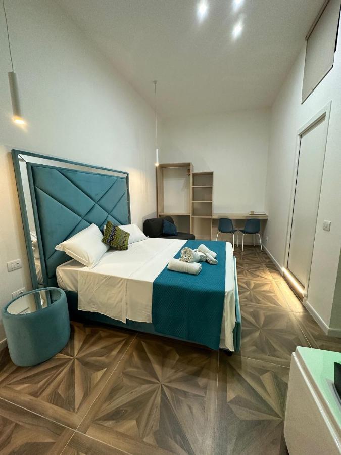 San Ferdinando Suite Room Νάπολη Εξωτερικό φωτογραφία