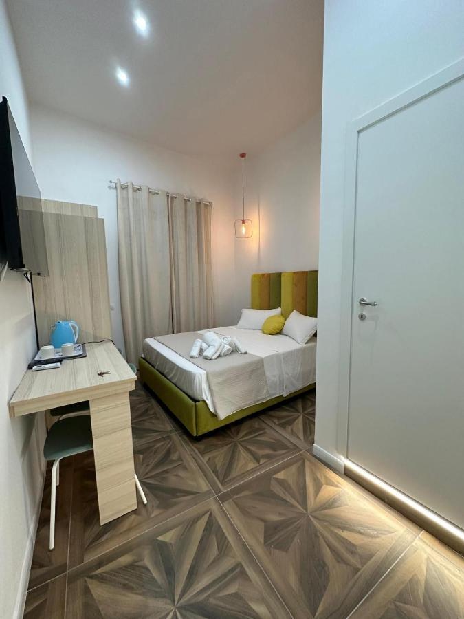 San Ferdinando Suite Room Νάπολη Εξωτερικό φωτογραφία