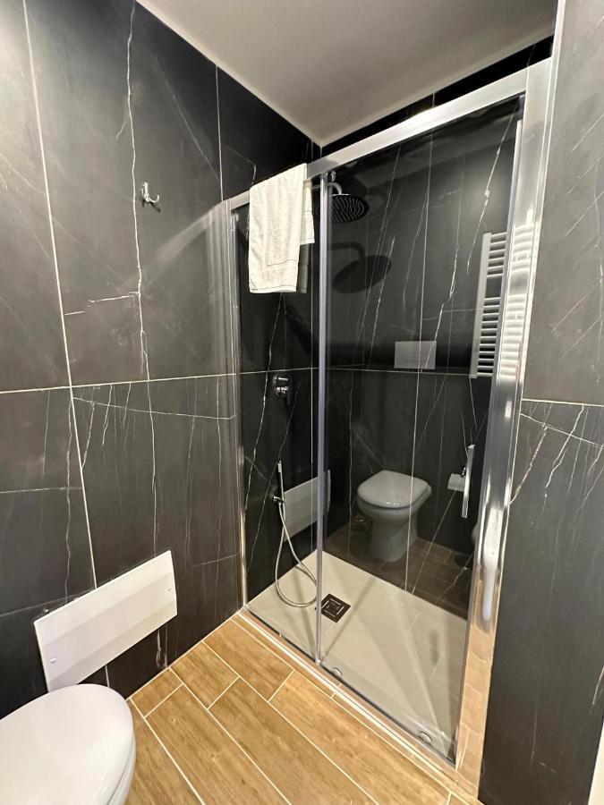 San Ferdinando Suite Room Νάπολη Εξωτερικό φωτογραφία