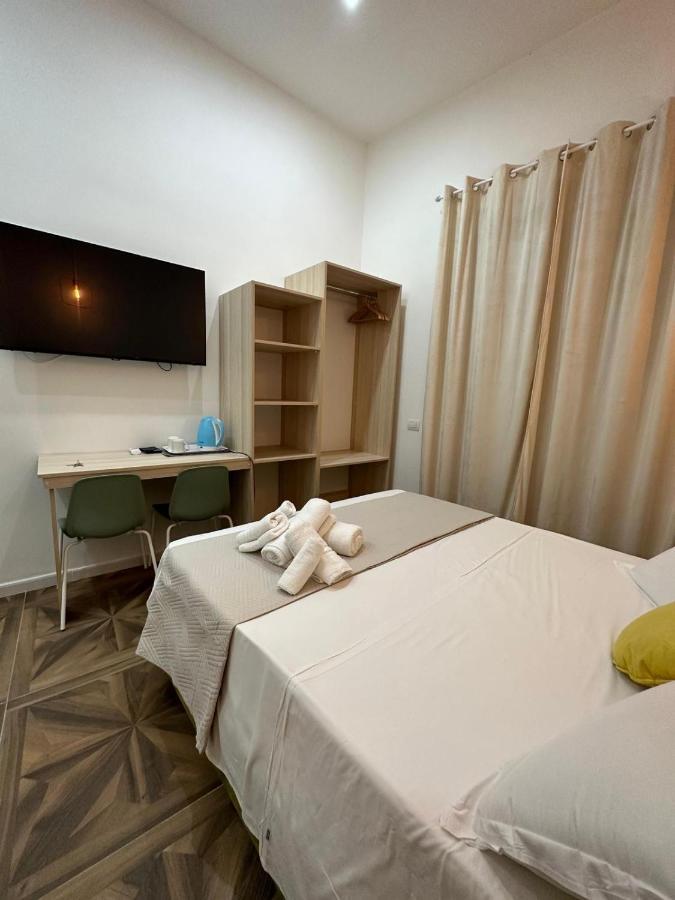 San Ferdinando Suite Room Νάπολη Εξωτερικό φωτογραφία