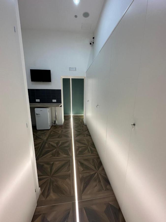 San Ferdinando Suite Room Νάπολη Εξωτερικό φωτογραφία
