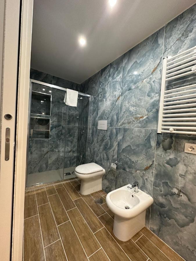 San Ferdinando Suite Room Νάπολη Εξωτερικό φωτογραφία